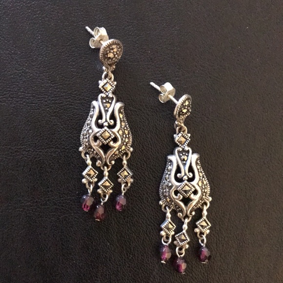 SILVER AND MARCASITE EARRINGS WITH GARNETS - Picture 2 of 8